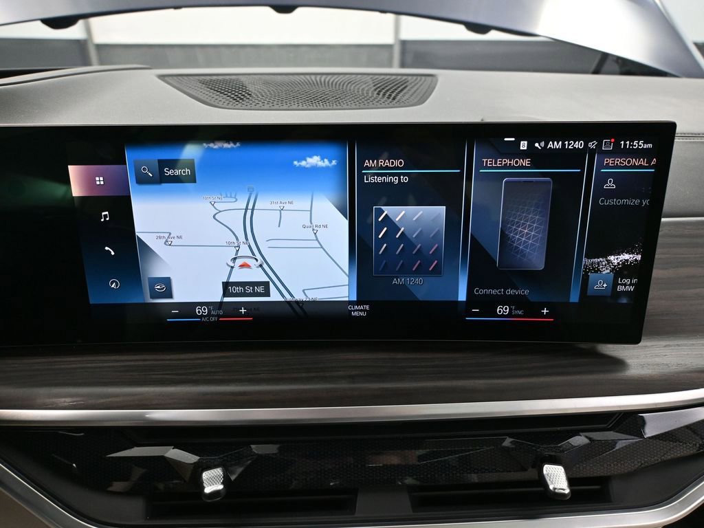 Used 2023 BMW X7 xDrive40i w/ Executive Package image 38