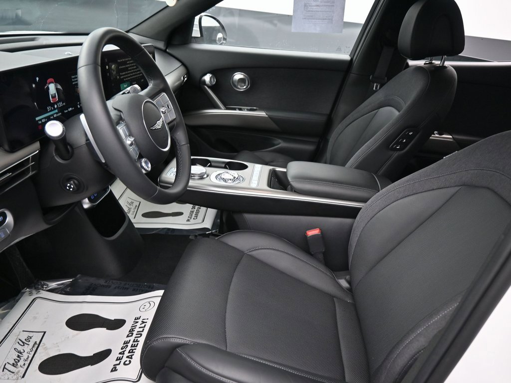 Used 2025 Genesis GV60 RWD image 26