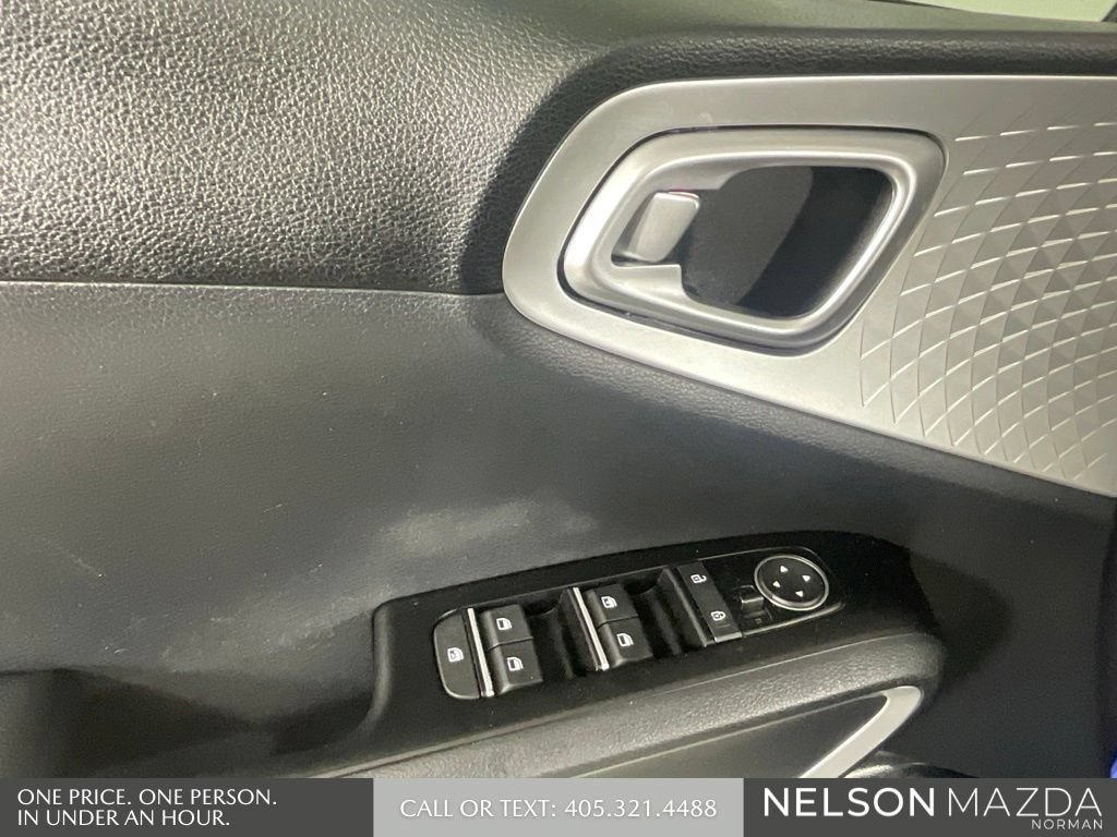 Used 2020 Kia Soul X-Line FWD image 21
