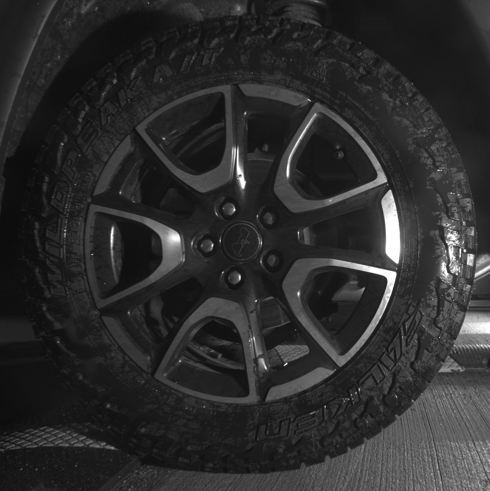 Used 2025 Jeep Compass Trailhawk image 14