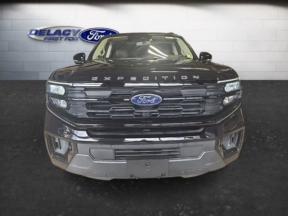 Used 2025 Ford Expedition Active image 12