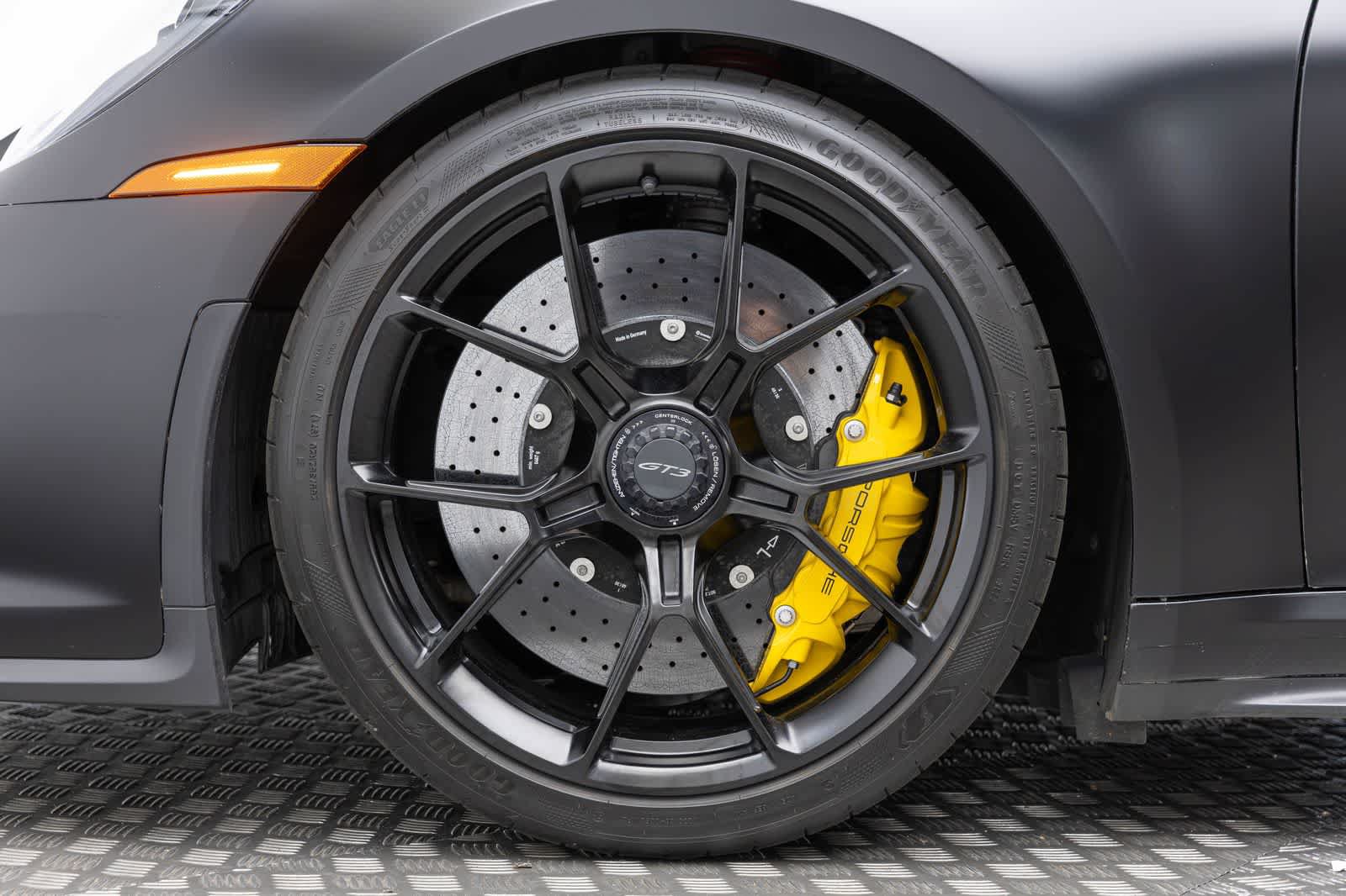 Used 2023 Porsche 911 GT3 RWD image 8