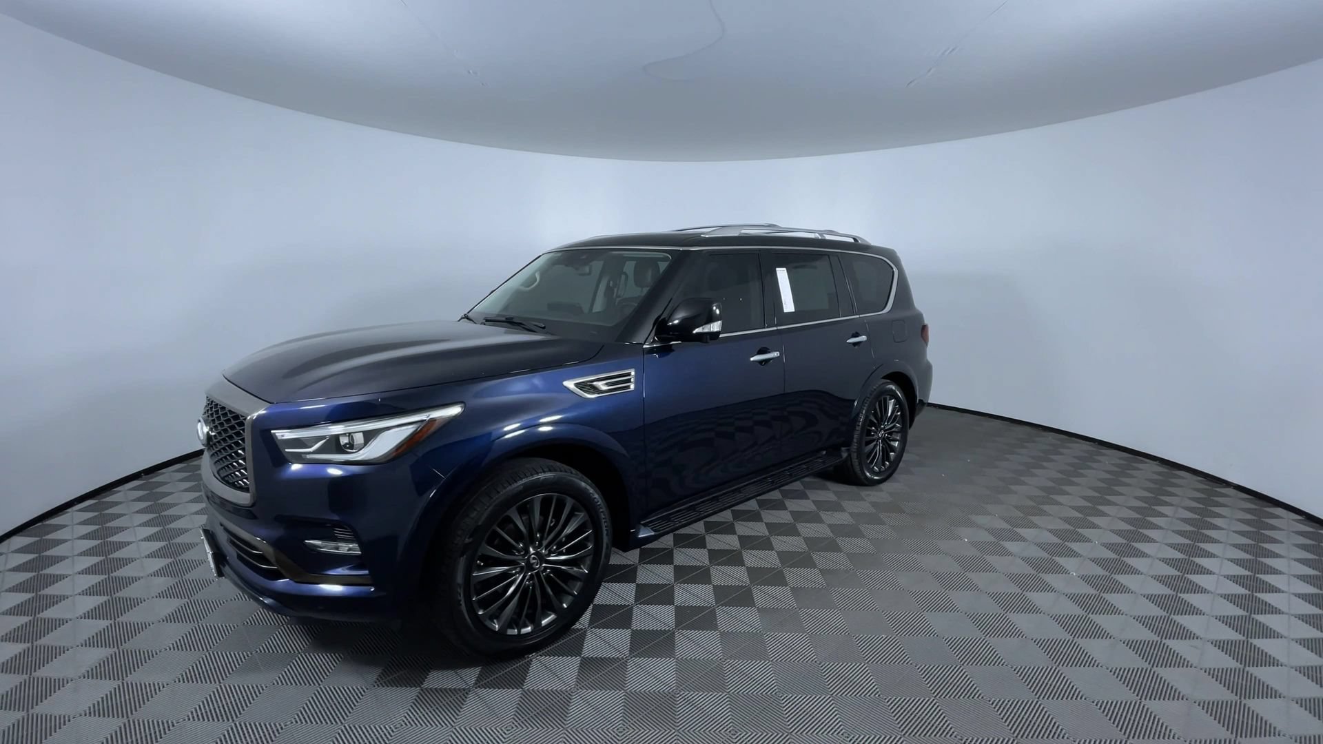 Used 2022 INFINITI QX80 Premium Select w/ Cargo Package AWD/4WD image 4