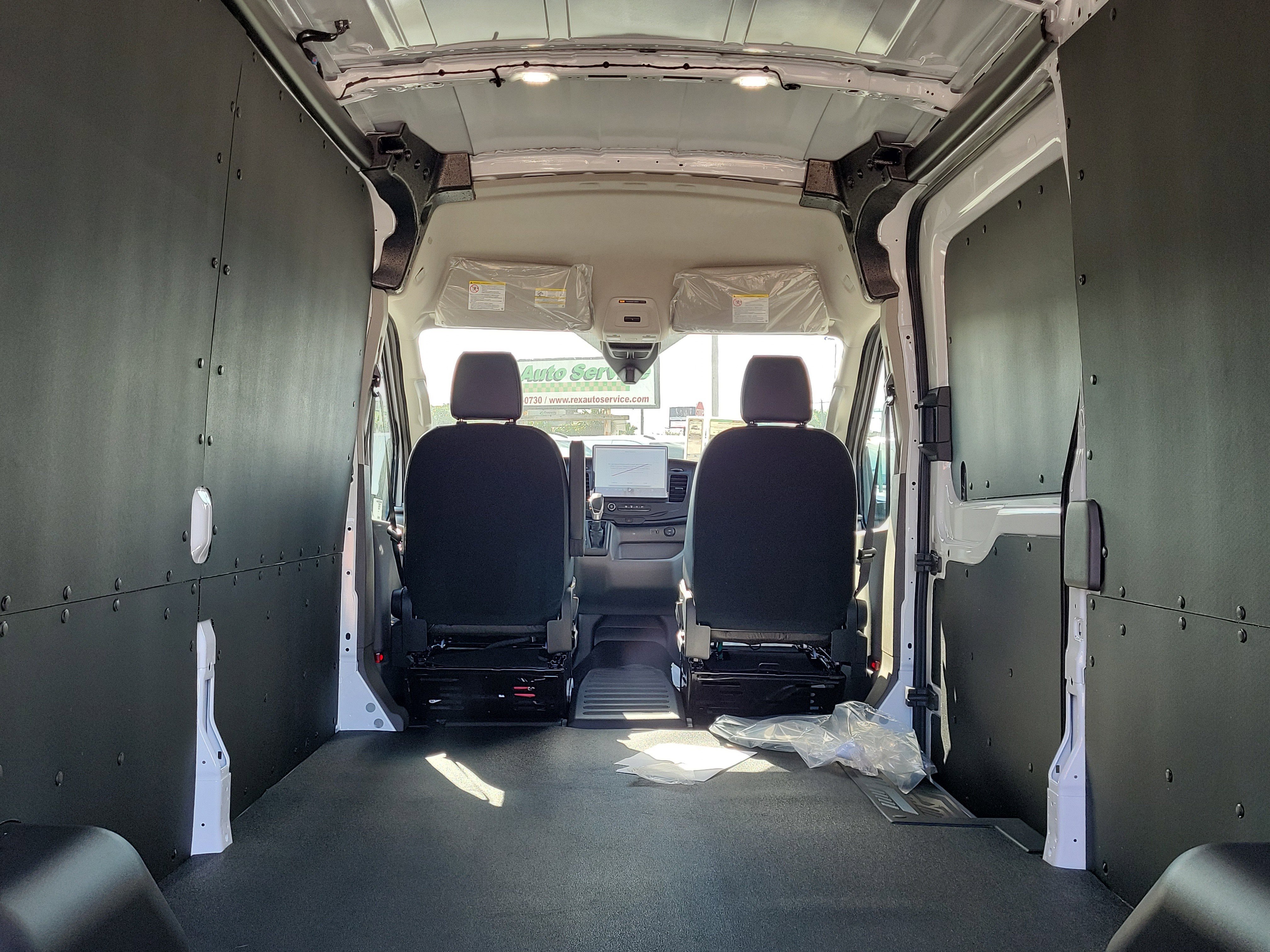 New 2026 Ford Transit 150 148 Medium Roof w/ Load Area Protection Package image 9