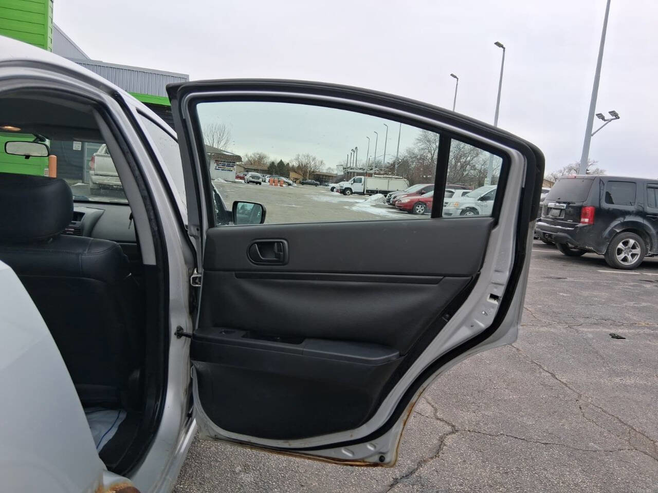 Used 2008 Mitsubishi Galant DE image 9