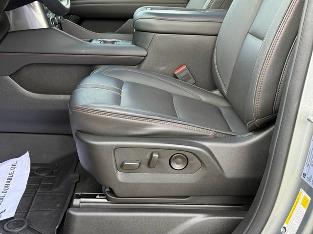Used 2024 Chevrolet Tahoe RST w/ Luxury Package RWD image 15