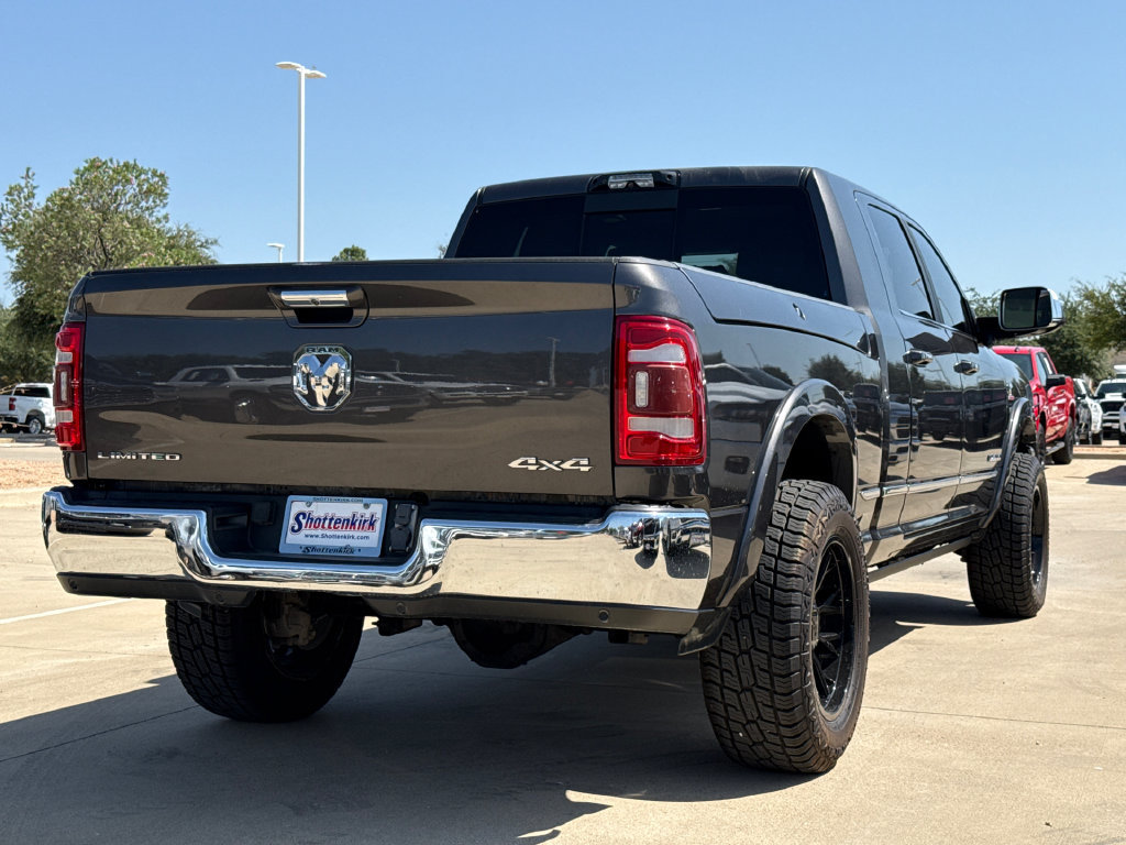 Used 2022 RAM 3500 Limited AWD/4WD image 9
