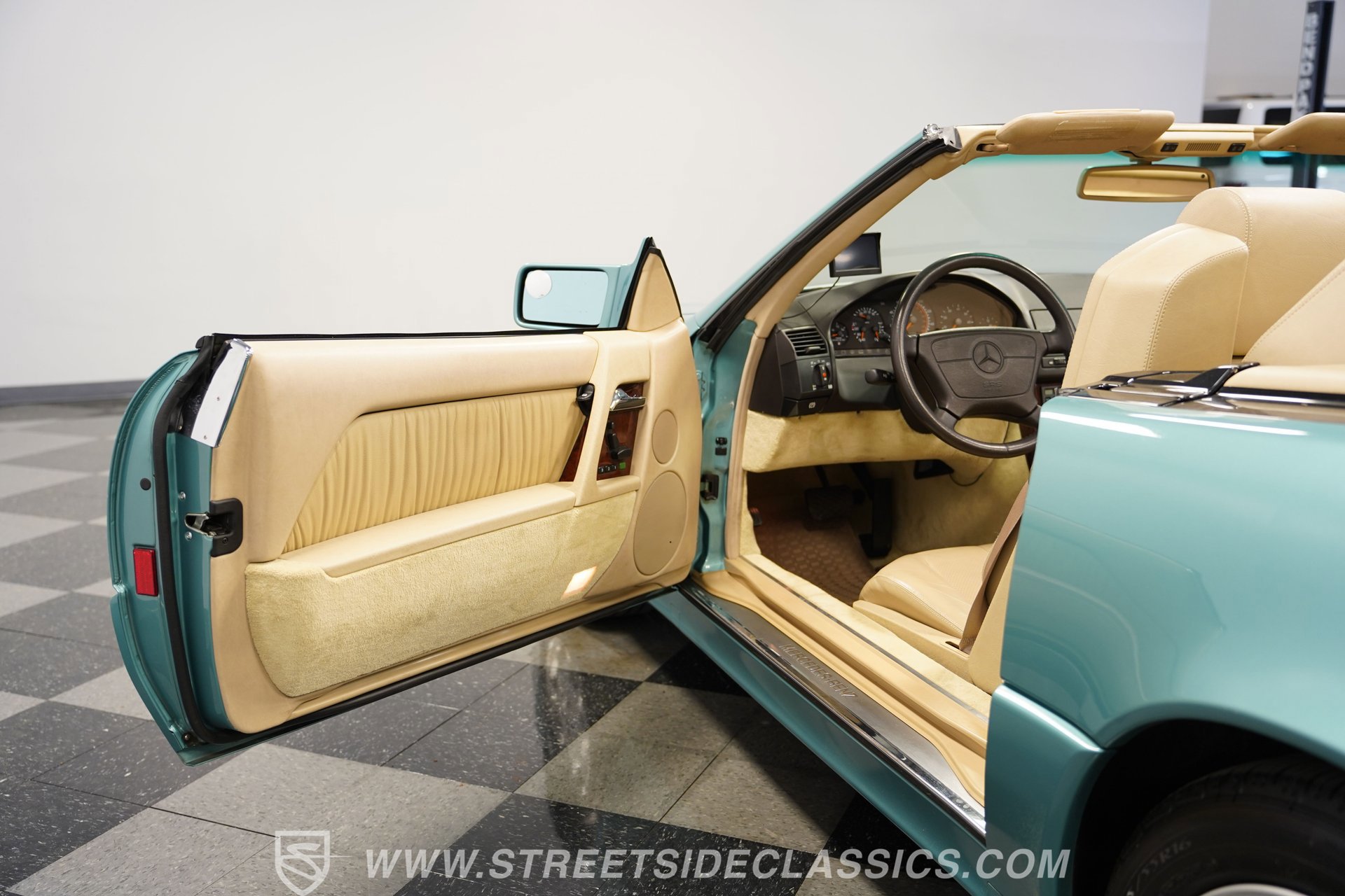 Used 1995 Mercedes-Benz SL 320 image 37