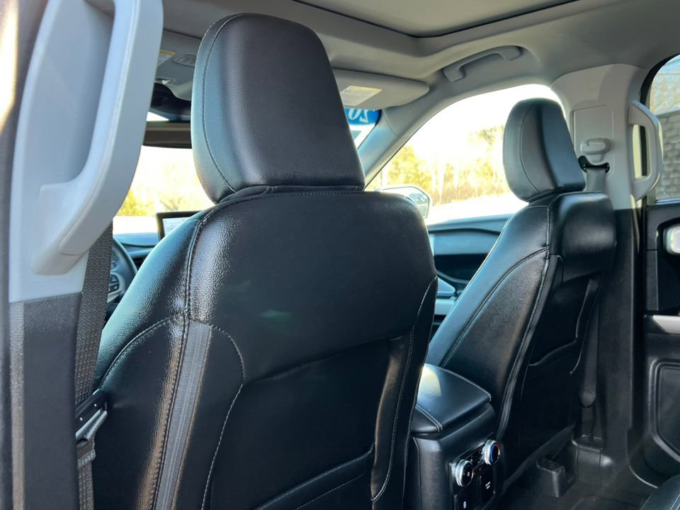 Certified 2023 Ford Explorer Limited w/ Limited Technology Package image 34