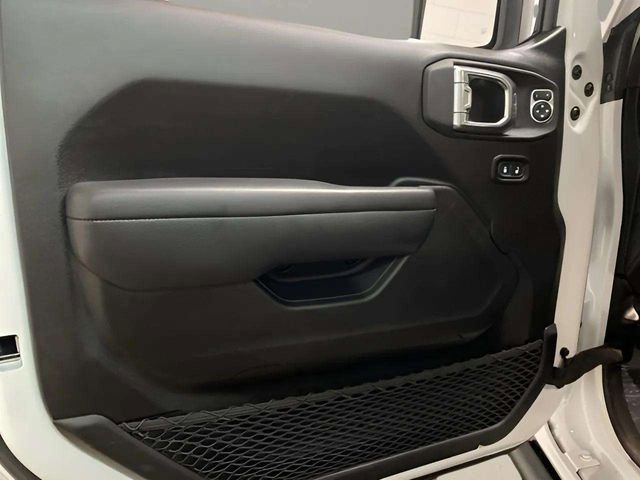 Used 2025 Jeep Wrangler Unlimited Rubicon 4xe w/ Safety Group image 15