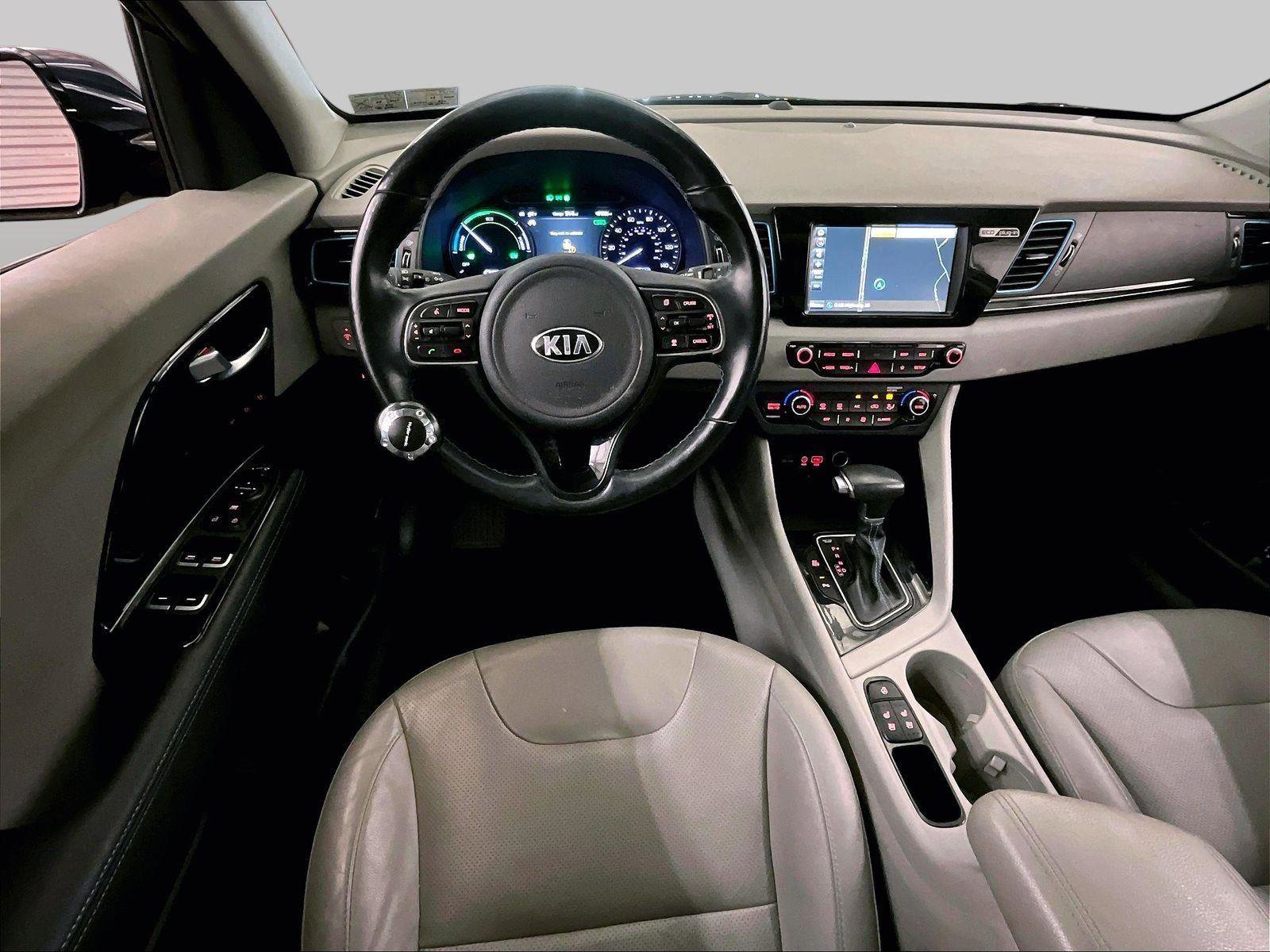 Used 2019 Kia Niro EX Premium w/ Sunroof Package FWD image 5