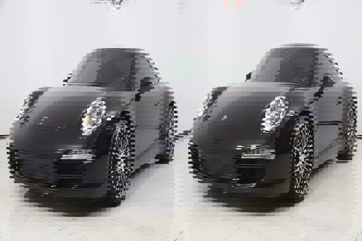 Used 2016 Porsche 911 Carrera Black Edition w/ Sport Chrono Package image 5