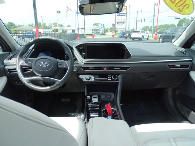 Used 2023 Hyundai Sonata SEL w/ Convenience Package FWD image 9