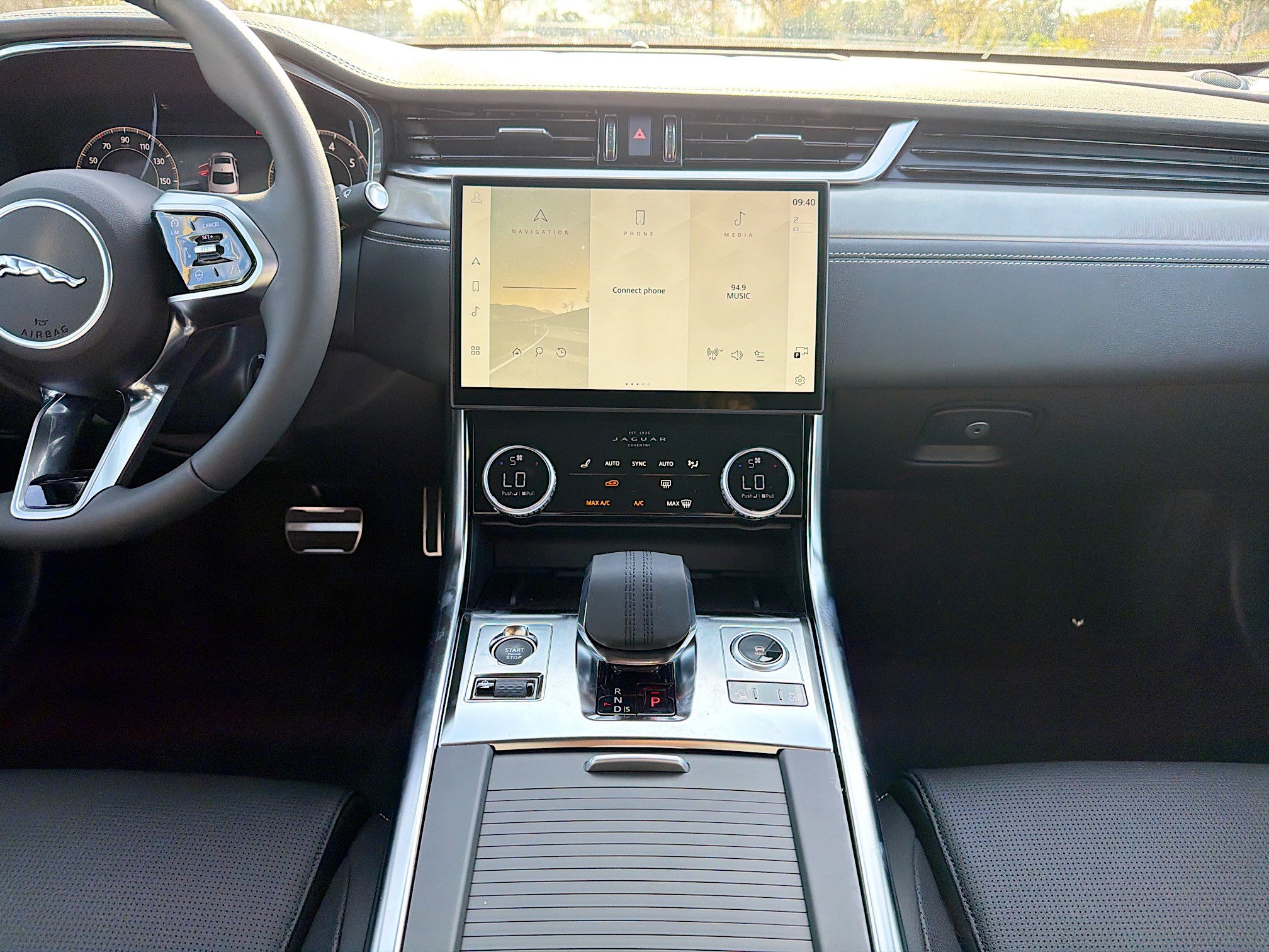 New 2024 Jaguar XF R-Dynamic SE image 20