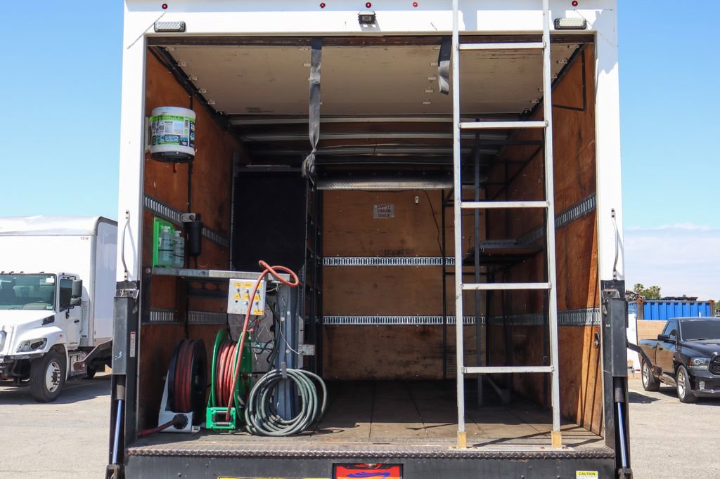 Used 2018 Mercedes-Benz Sprinter 3500 image 12