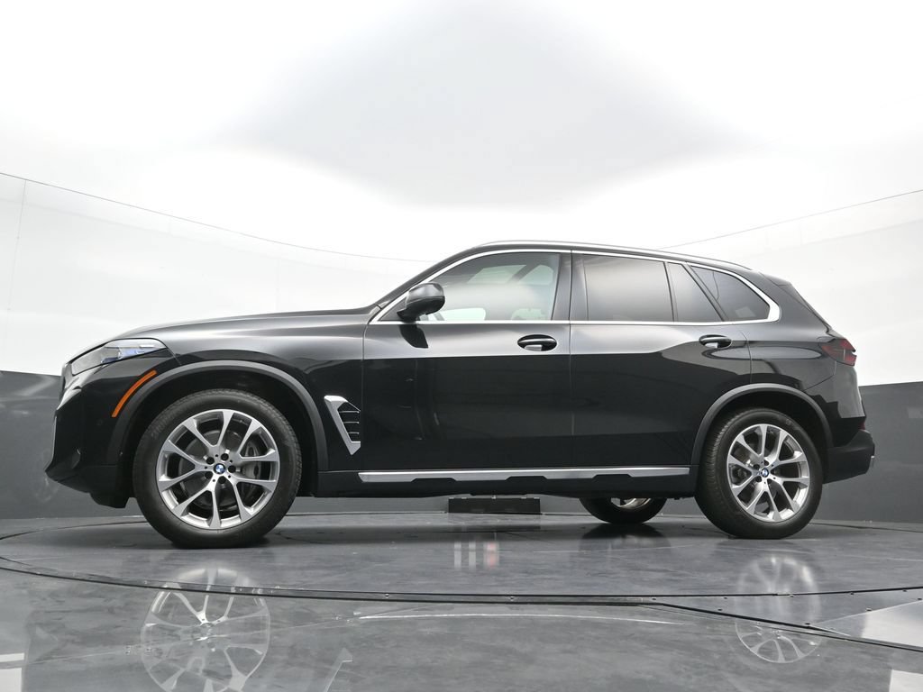 Used 2026 BMW X5 xDrive40i AWD/4WD image 25