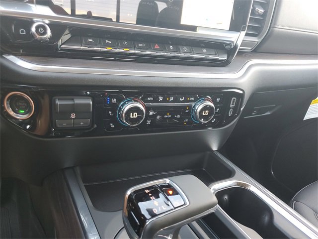 New 2026 GMC Sierra 1500 SLT image 16