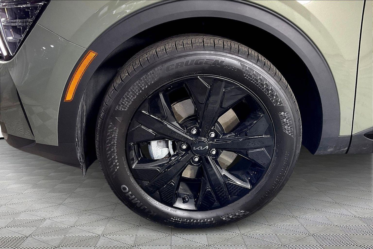 Used 2025 Kia Sportage X-Line w/ Premium Package image 34