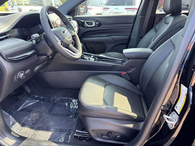 Certified 2024 Jeep Compass Limited w/ High Altitude Package image 9