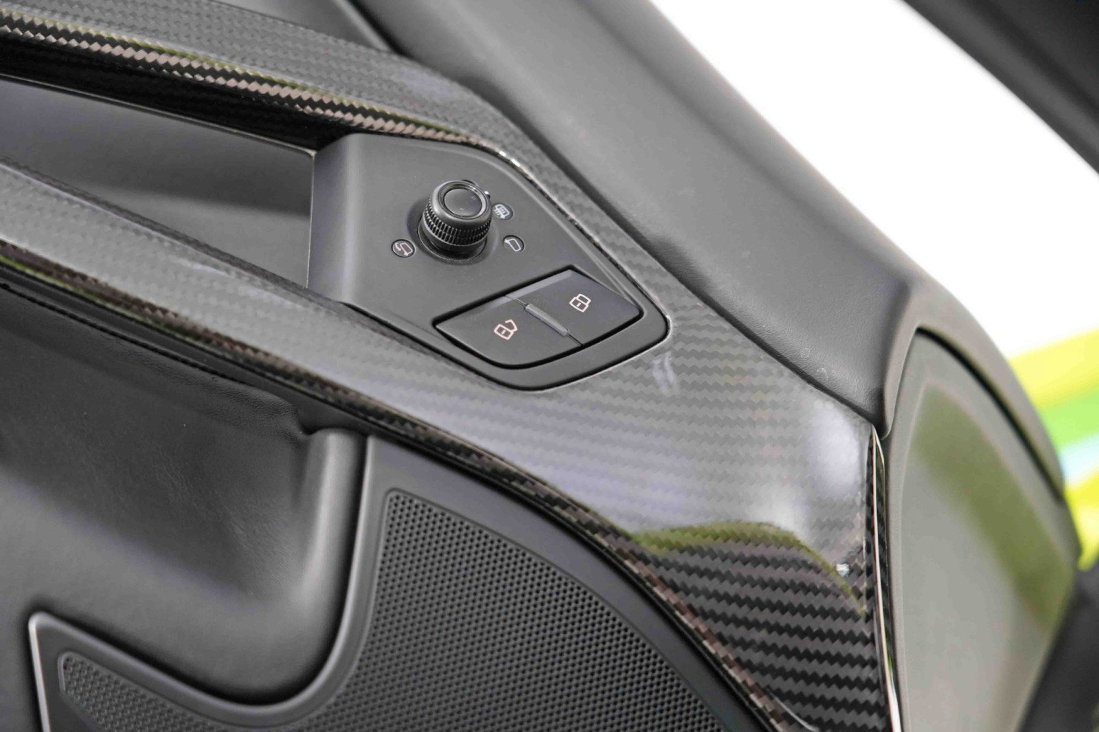 Used 2015 Lamborghini Aventador LP 700-4 image 28