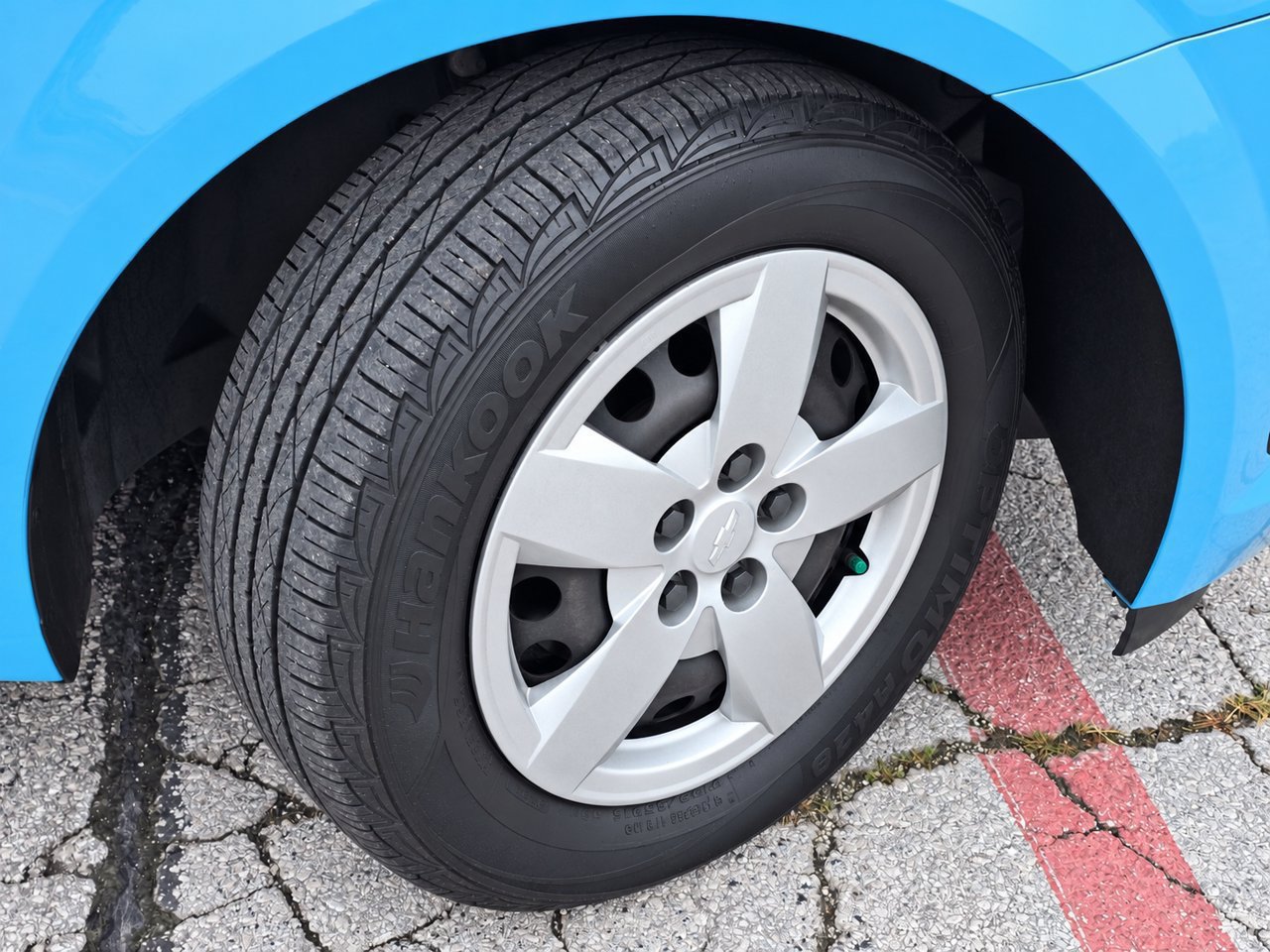 Certified 2014 Chevrolet Sonic LS FWD image 8