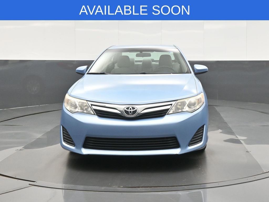 Used 2012 Toyota Camry LE FWD image 2