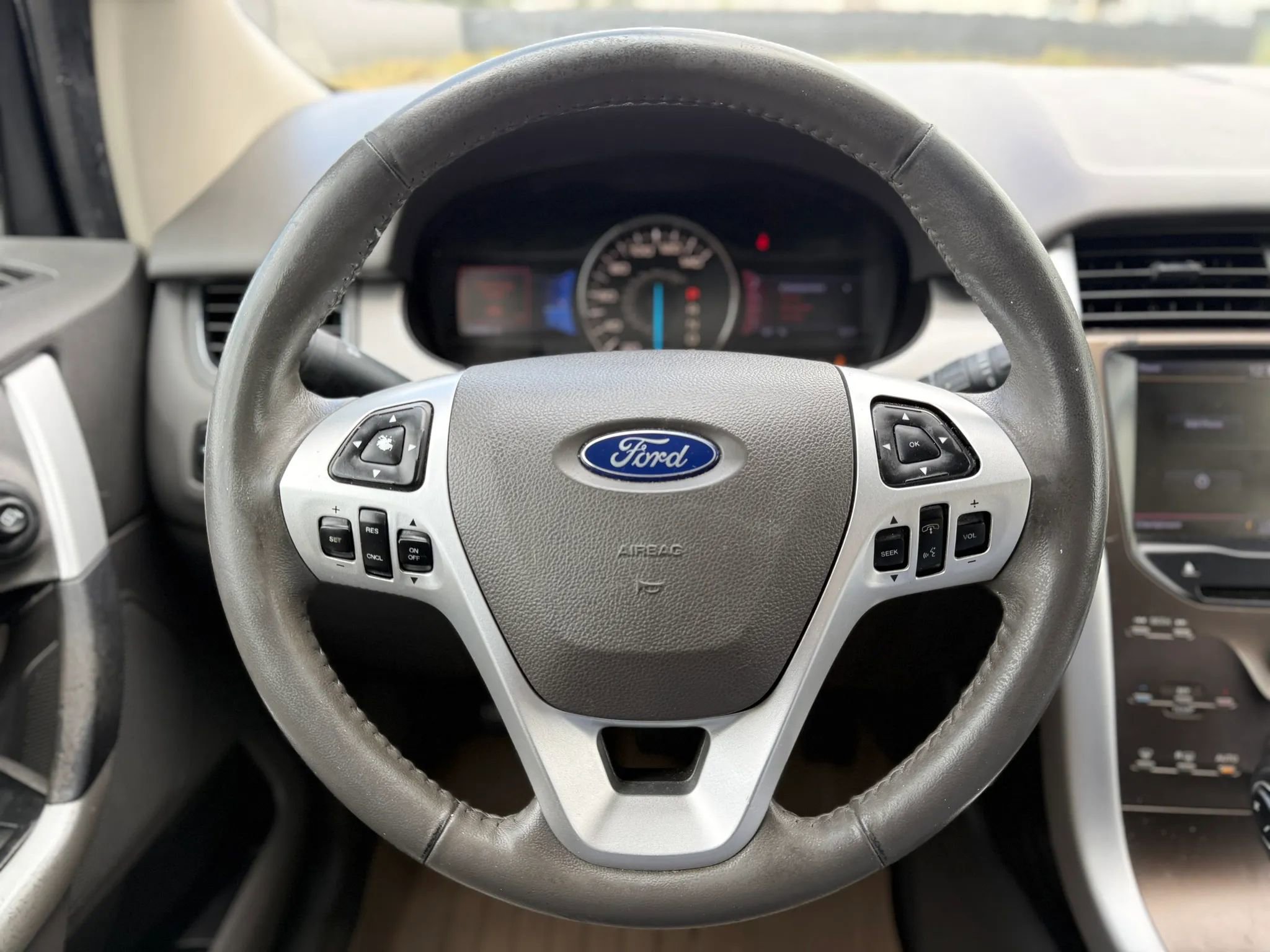 Used 2013 Ford Edge SEL FWD image 24