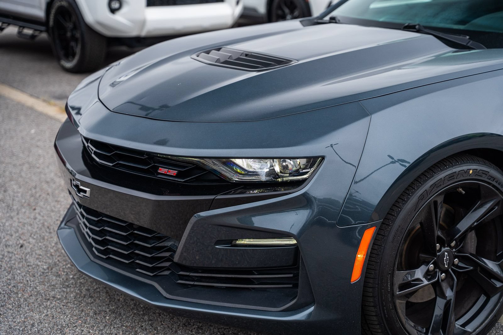 Used 2019 Chevrolet Camaro SS RWD image 18