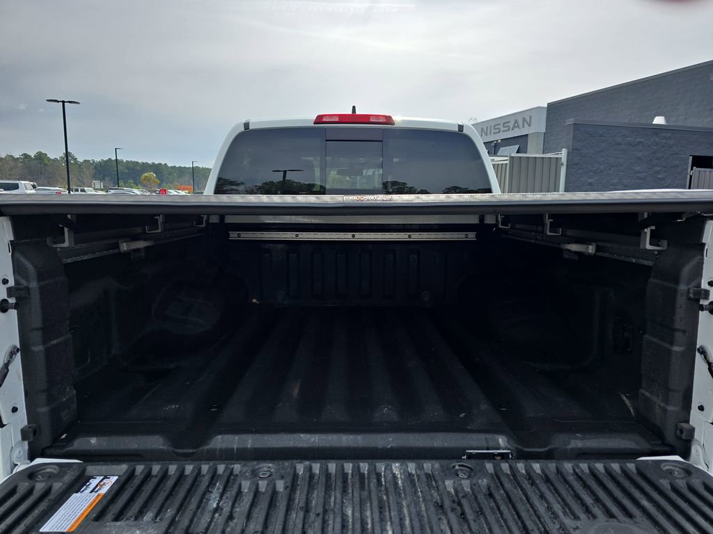 Used 2024 Nissan Frontier SV w/ SV Convenience Package image 16