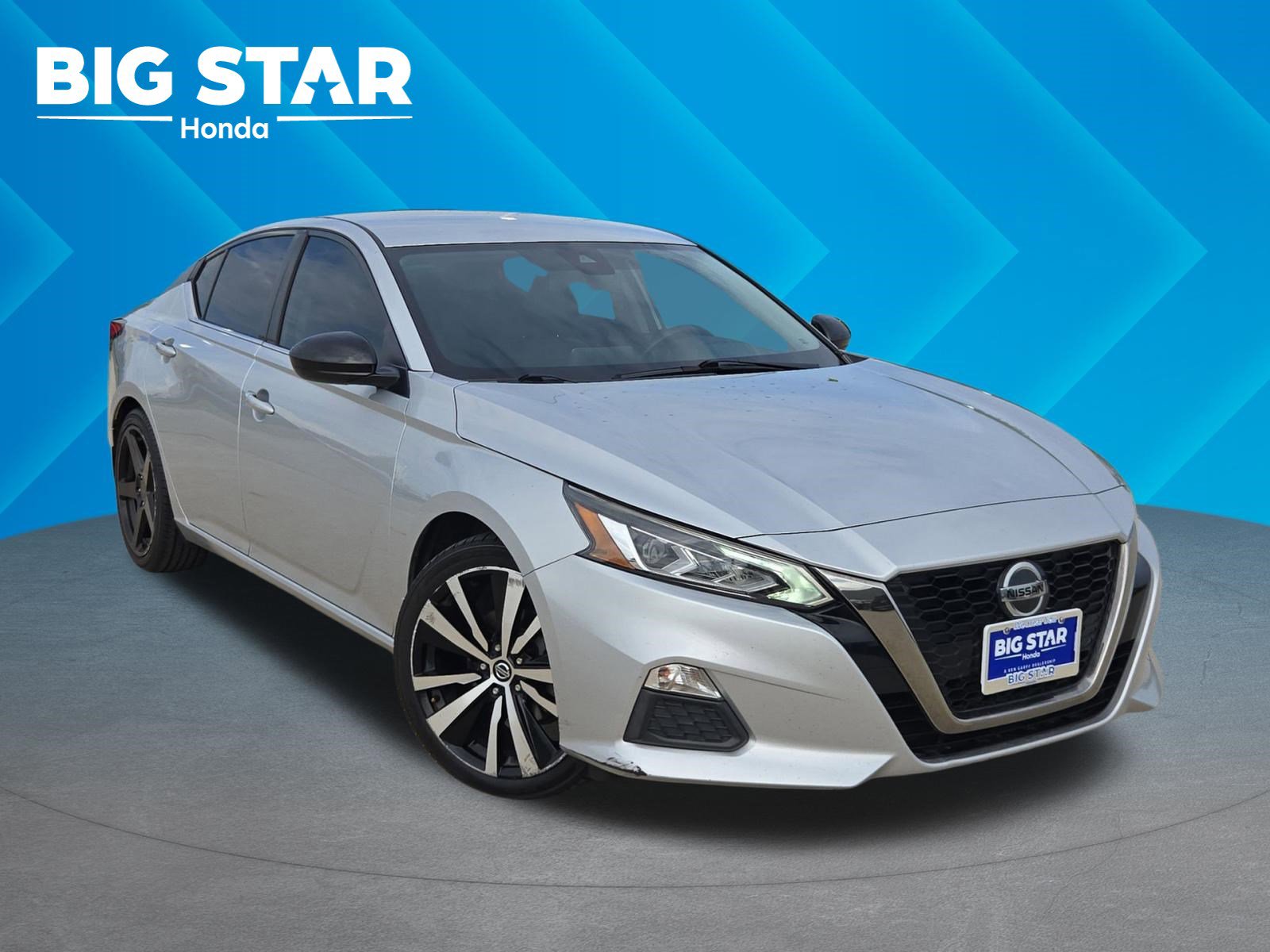 Used 2020 Nissan Altima 2.5 SR FWD image 1