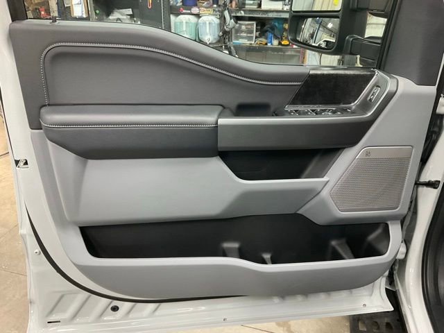 New 2025 Ford F350 XLT image 5