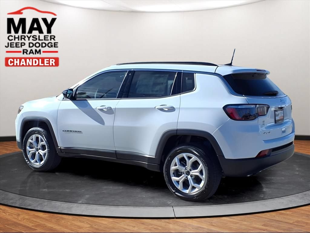 New 2026 Jeep Compass Latitude AWD/4WD image 3
