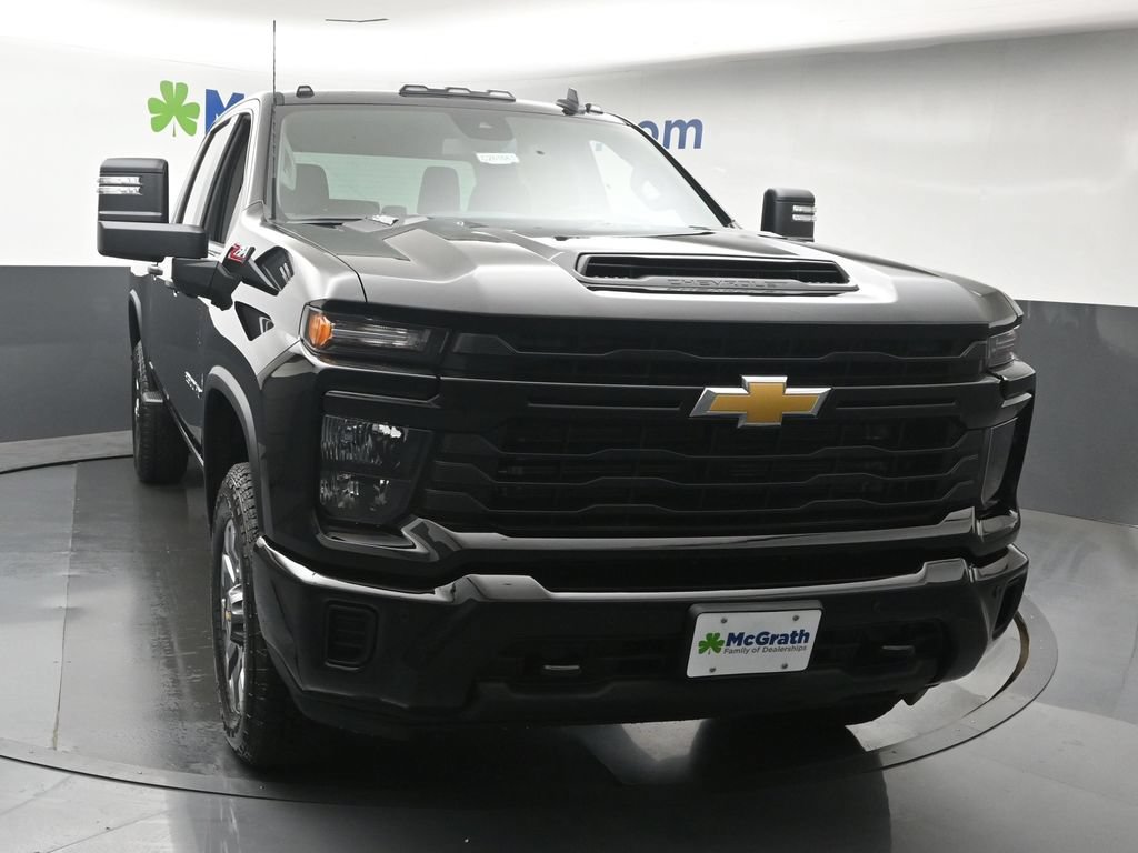 New 2026 Chevrolet Silverado 2500 Custom w/ Custom Value Package AWD/4WD image 5