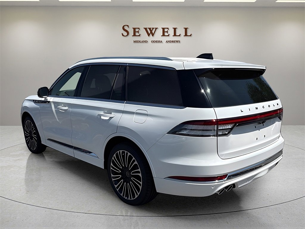 New 2025 Lincoln Aviator Black Label image 3