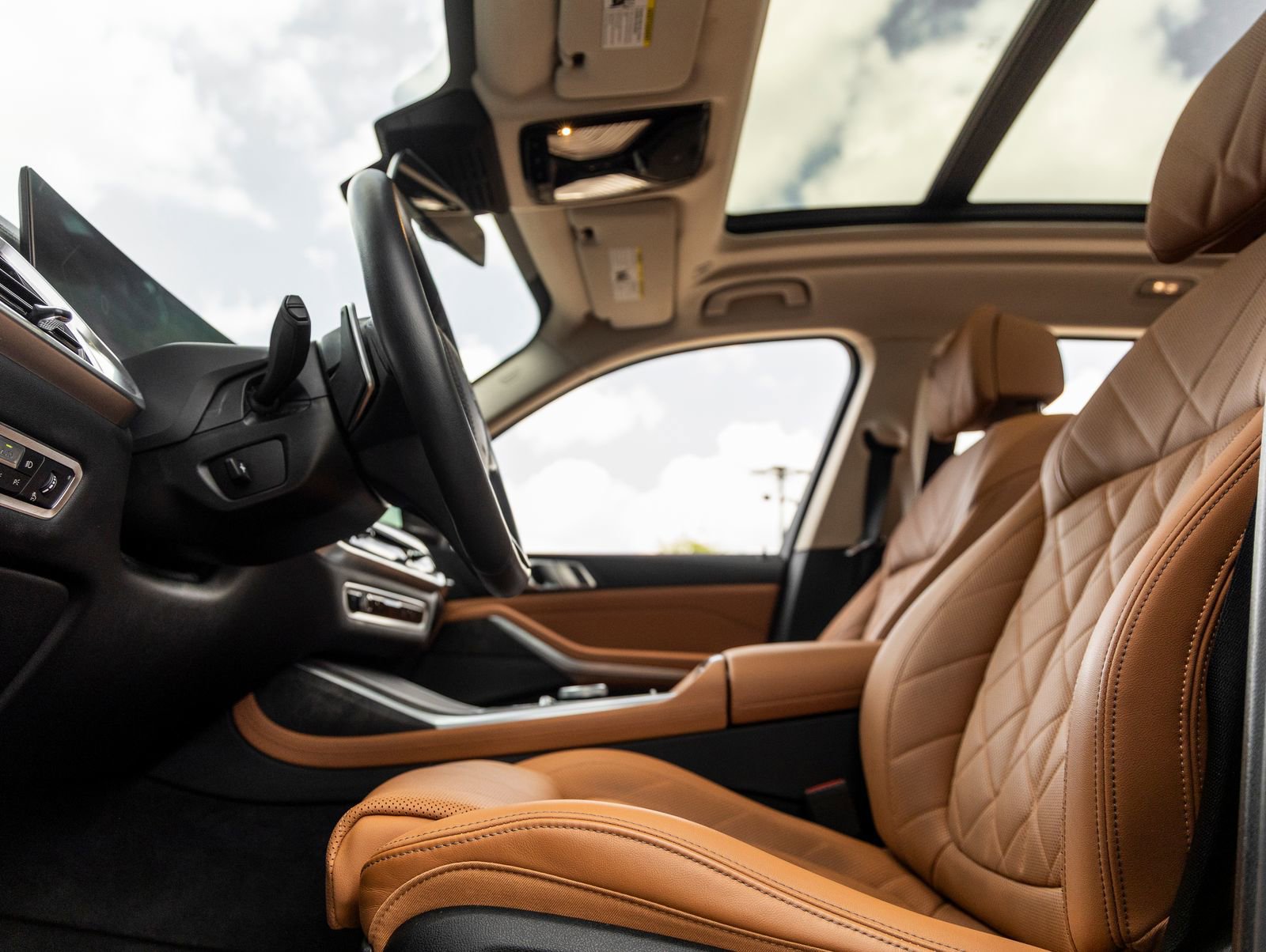 Used 2023 BMW X7 xDrive40i w/ Premium Package image 20