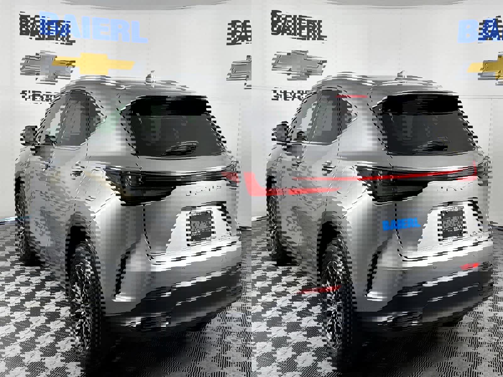 Used 2025 Lexus NX 350 AWD w/ Accessory Package (2T) image 3