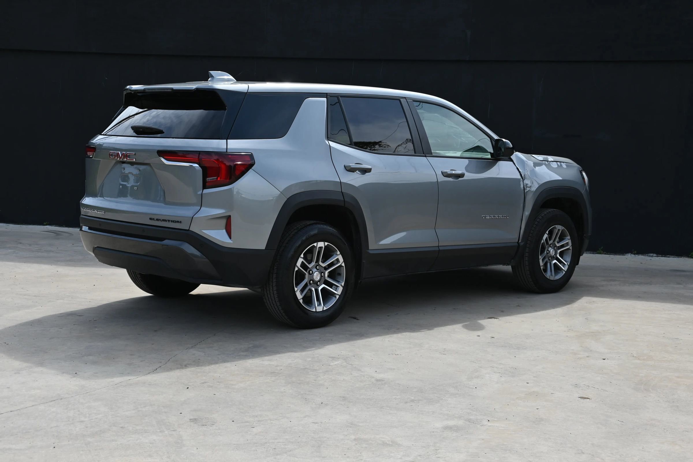 Used 2025 GMC Terrain Elevation AWD/4WD image 5