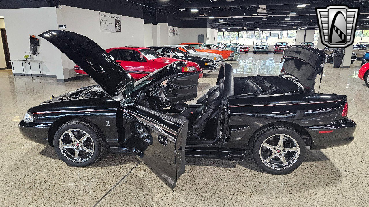 Used 1996 Ford Mustang Cobra image 19