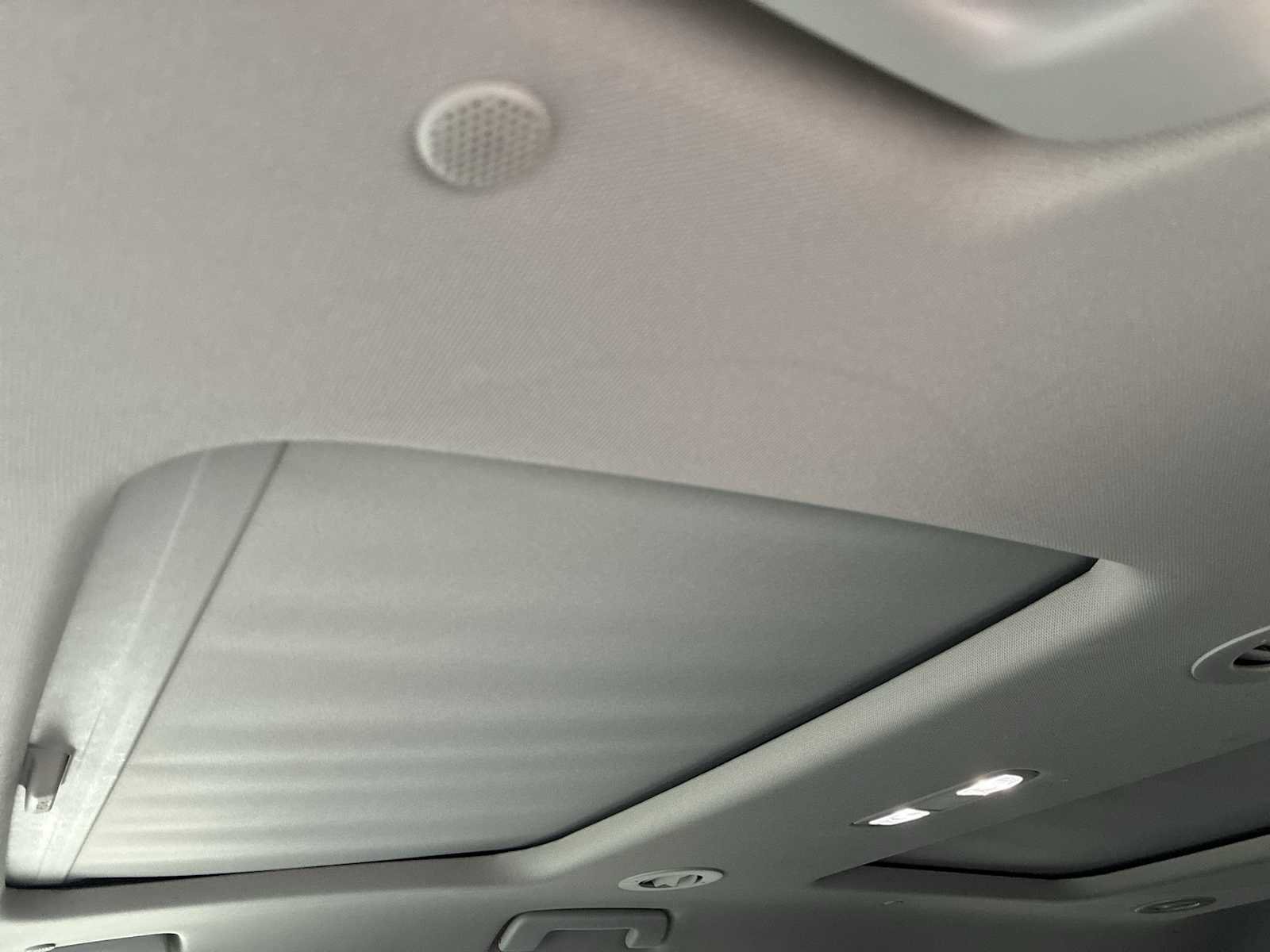 Used 2020 Buick Enclave Avenir w/ Avenir Technology Package AWD/4WD image 16