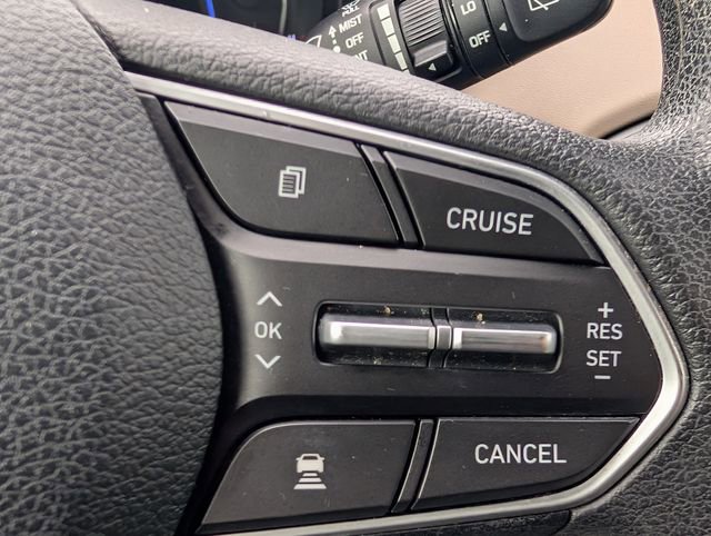 Used 2020 Hyundai Santa Fe SEL FWD image 17