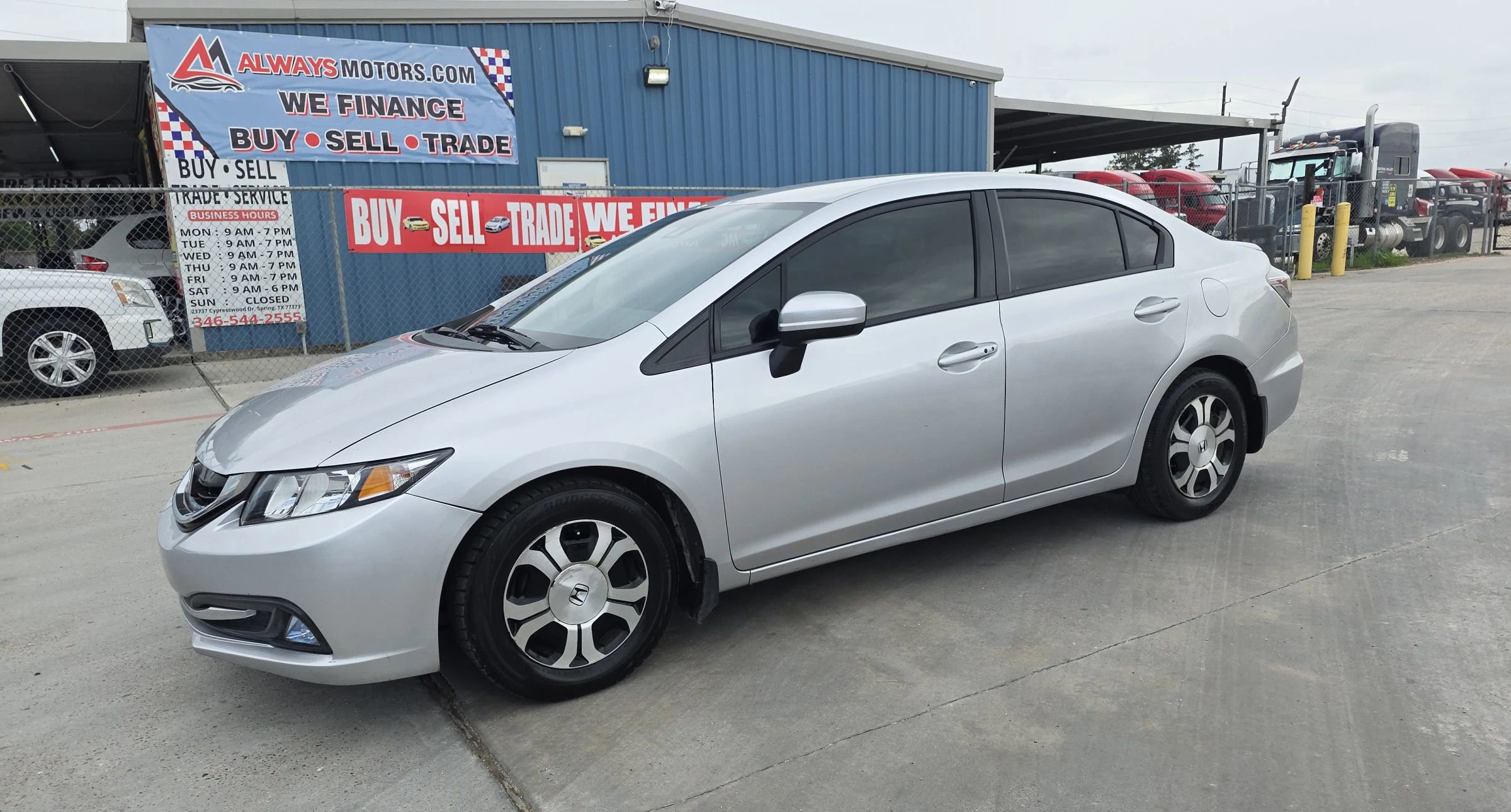 Used 2015 Honda Civic Hybrid Sedan image 1