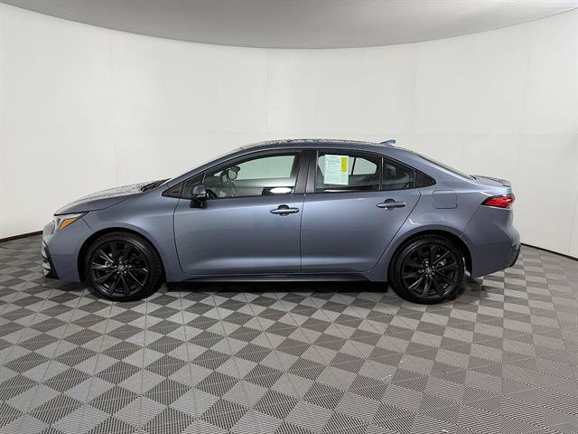 Used 2023 Toyota Corolla SE w/ Carpet Mat Package (TMS) FWD image 8
