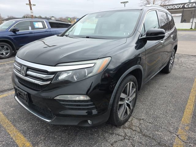 Used 2016 Honda Pilot Touring image 1