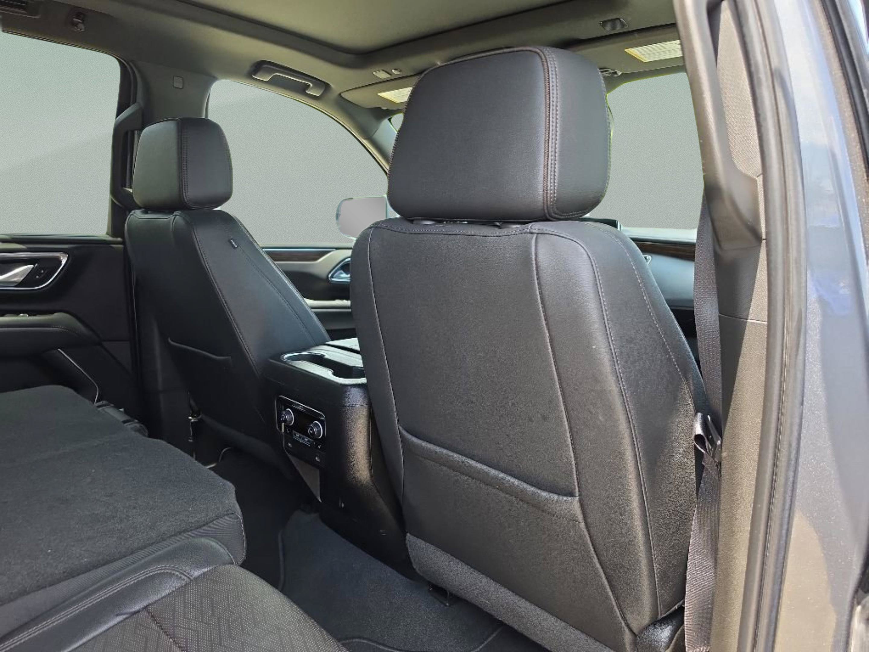 Used 2022 Chevrolet Tahoe High Country AWD/4WD image 26