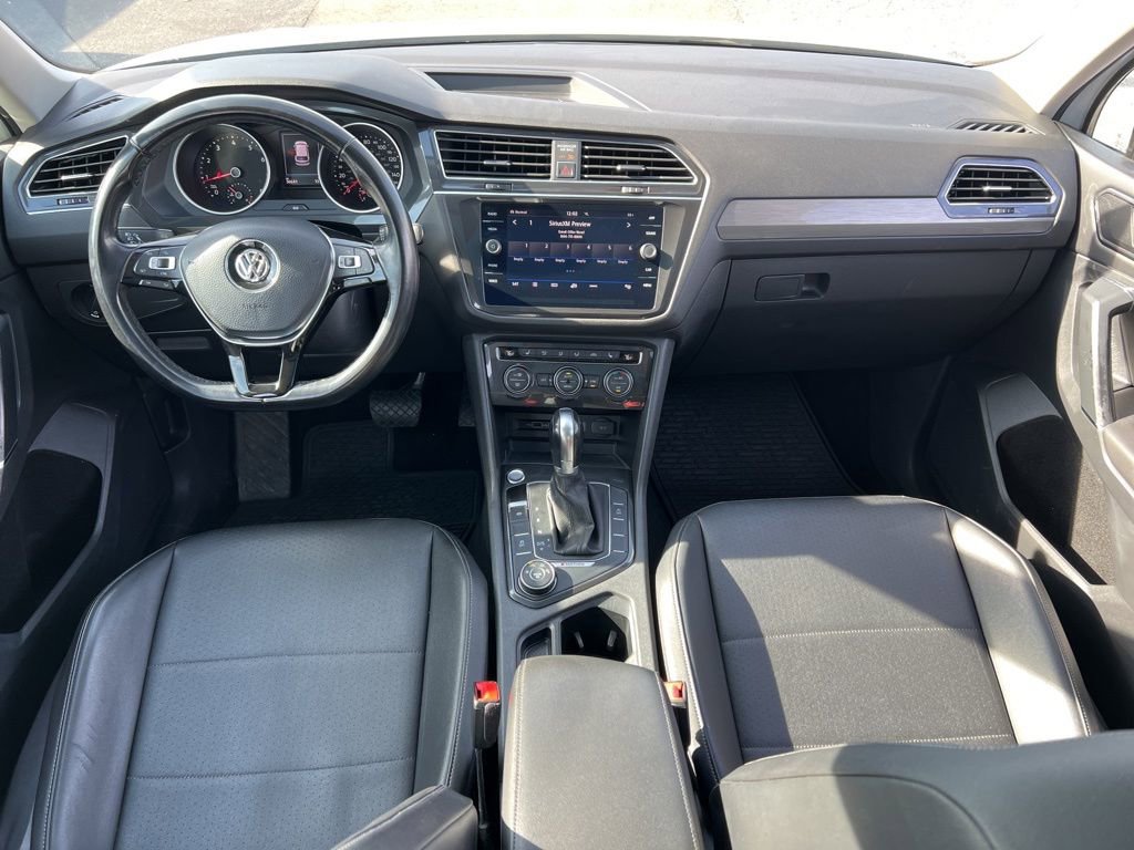 Used 2018 Volkswagen Tiguan SE w/ Panoramic Sunroof Package image 27