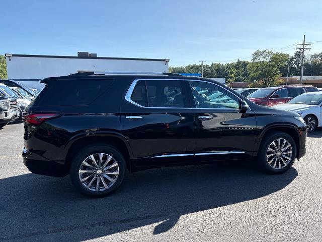 Used 2023 Chevrolet Traverse Premier AWD/4WD image 4