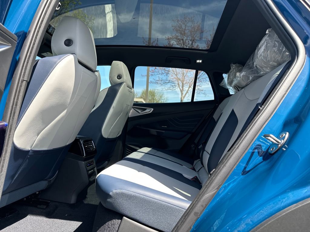 New 2026 Volkswagen ID.4 Pro S Plus AWD/4WD image 13