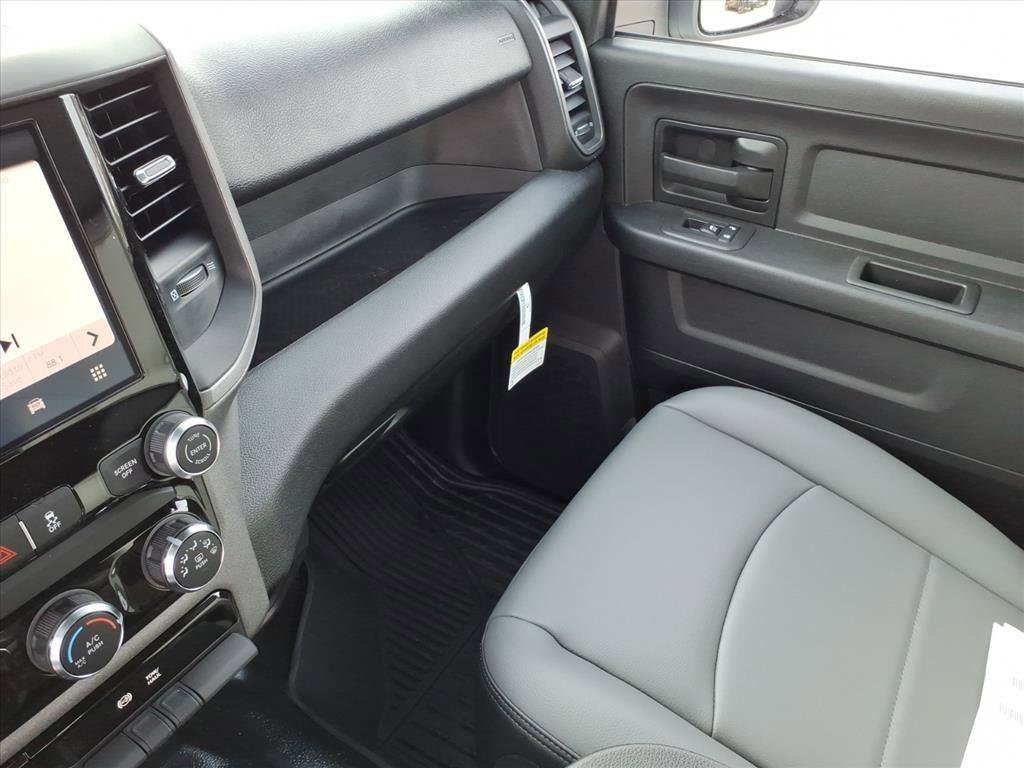 New 2026 RAM 2500 Tradesman w/ Chrome Appearance Group image 17