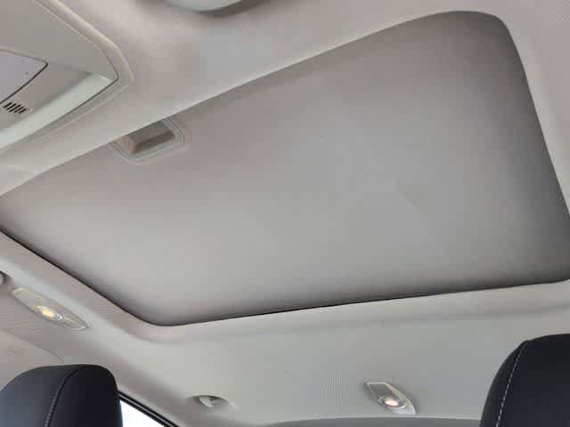 Used 2014 Ford Focus SE FWD image 17