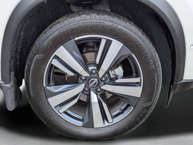 Used 2023 Nissan Rogue Platinum w/ Platinum Premium Package FWD image 33